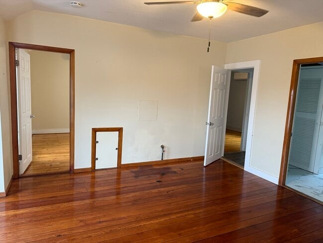 Building Photo - 204 Jepson St