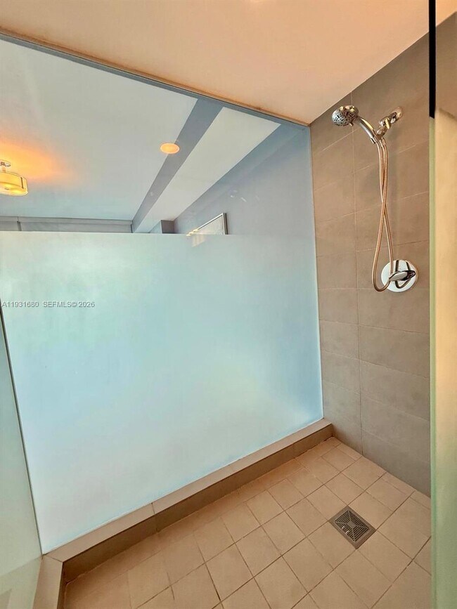 Building Photo - 92 SW 3rd St