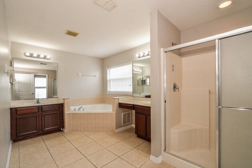 Building Photo - 7751 Beridale Ct
