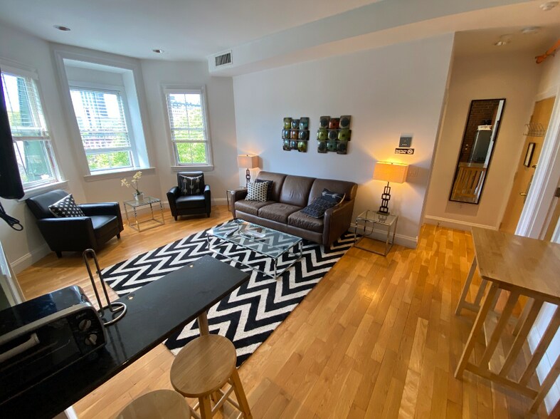 Building Photo - 480 Commonwealth Ave