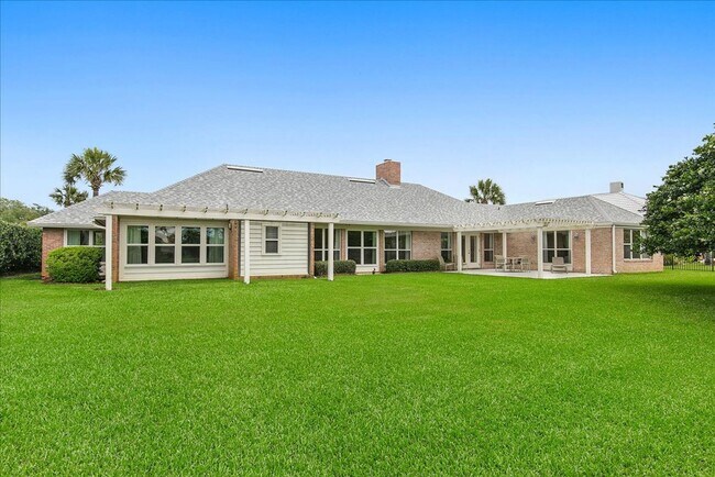 Building Photo - 16 Lavista Dr