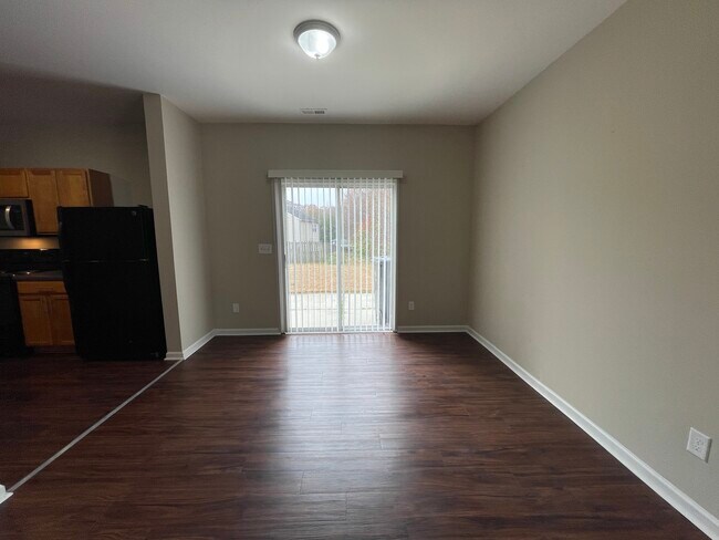 Building Photo - 4323 Leopold Pl