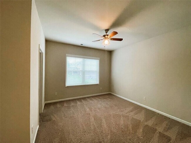 Building Photo - 2271 Spring Sound Ln