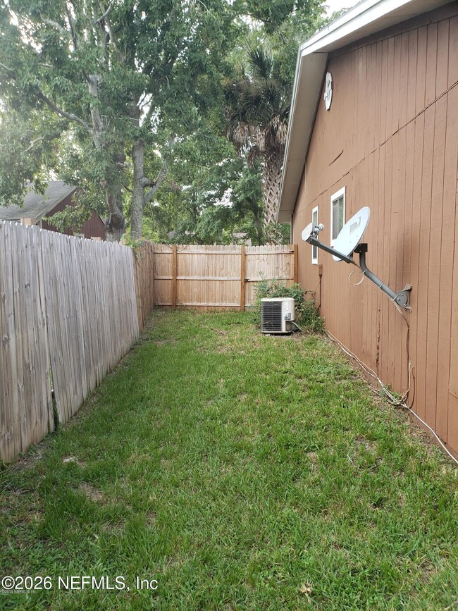 Building Photo - 2661 San Francisco Blvd