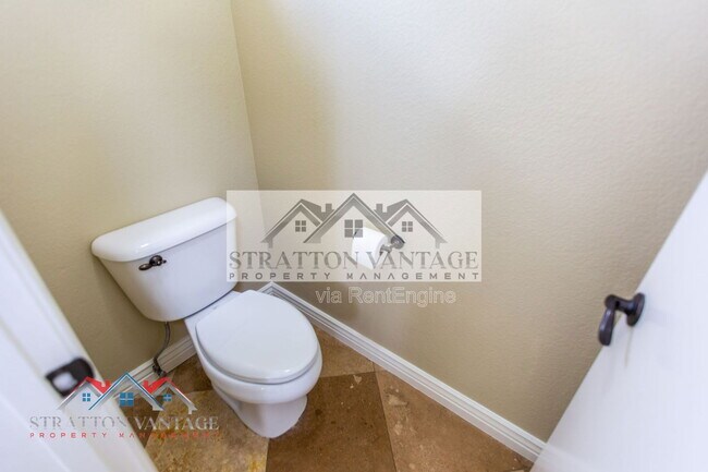 Building Photo - 7420 W Los Gatos Dr