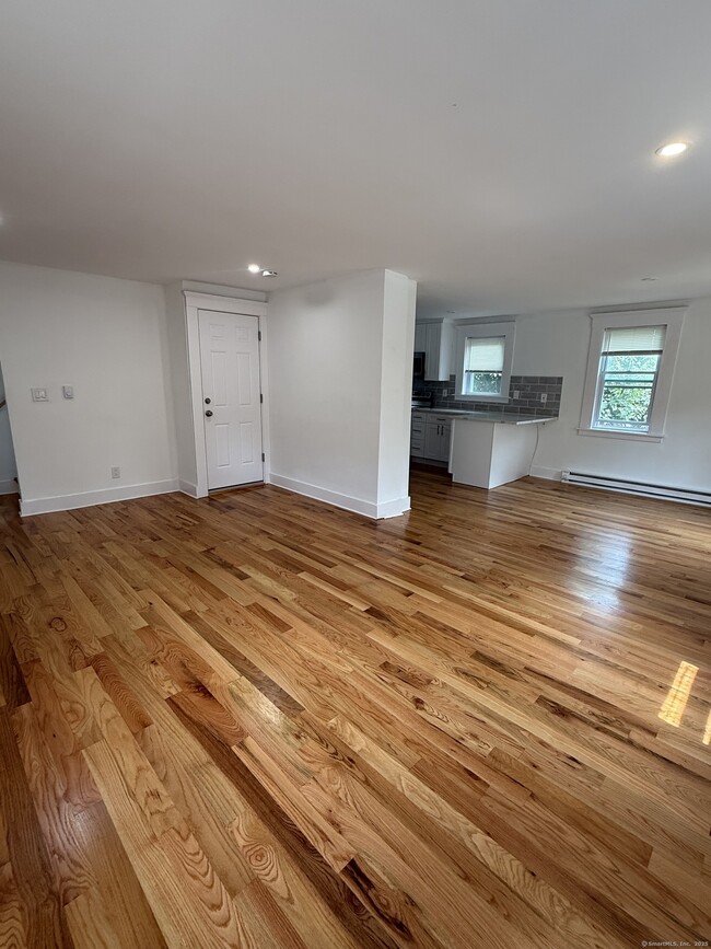 Building Photo - 30 Olds St