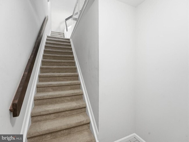 Building Photo - 5854 Orchard Hill Ct