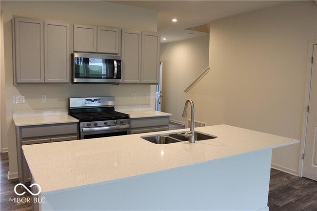 Building Photo - 14270 Bay Willow Dr