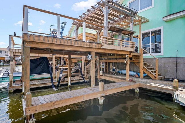 Building Photo - 15406 Gun Cay Ct