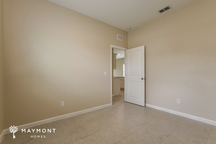 Building Photo - 2600 Island Walk Dr