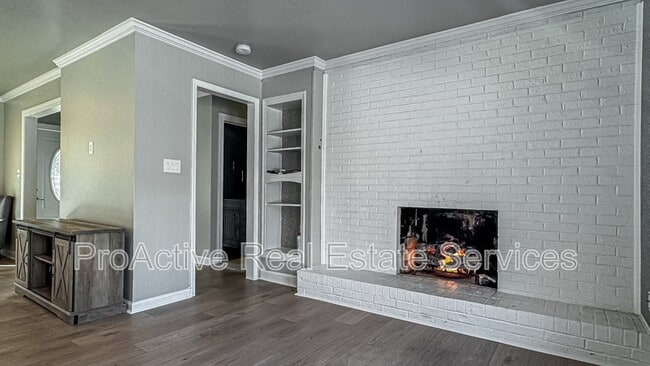 Building Photo - 5100 Shenstone Dr