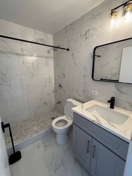 Building Photo - 15704 17th Rd