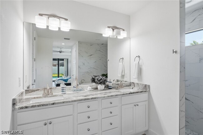 Building Photo - 1214 SW 29th Terrace