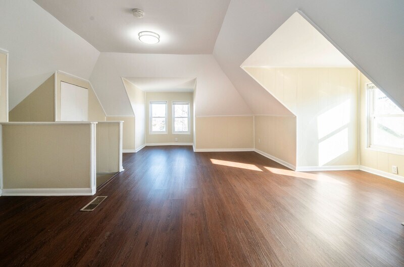 Primary Bedroom - 5327 Wesley Ave