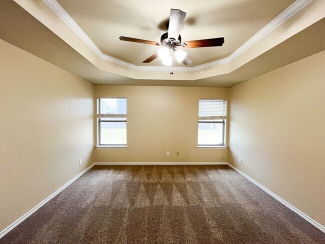 Building Photo - Available 7/16/2025 Beautiful 1 story, 4 b...