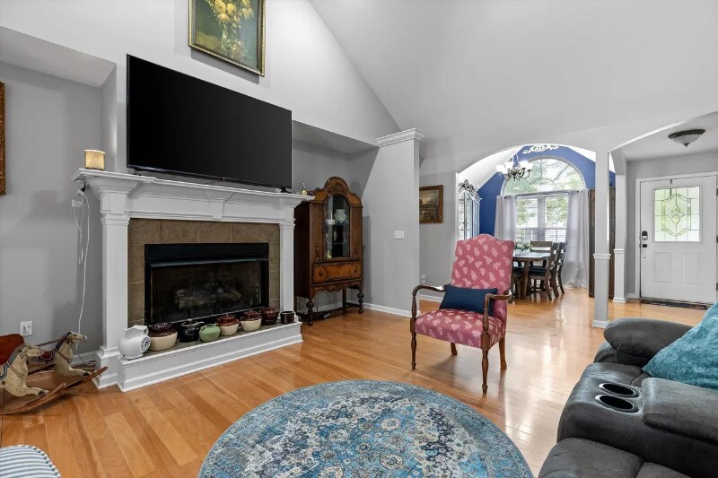 Building Photo - 1871 Clear Brook Ct