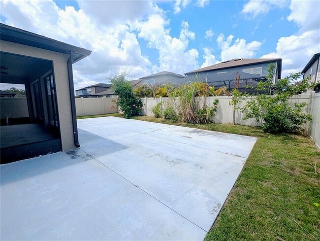 Building Photo - 18810 Birchwood Groves Dr