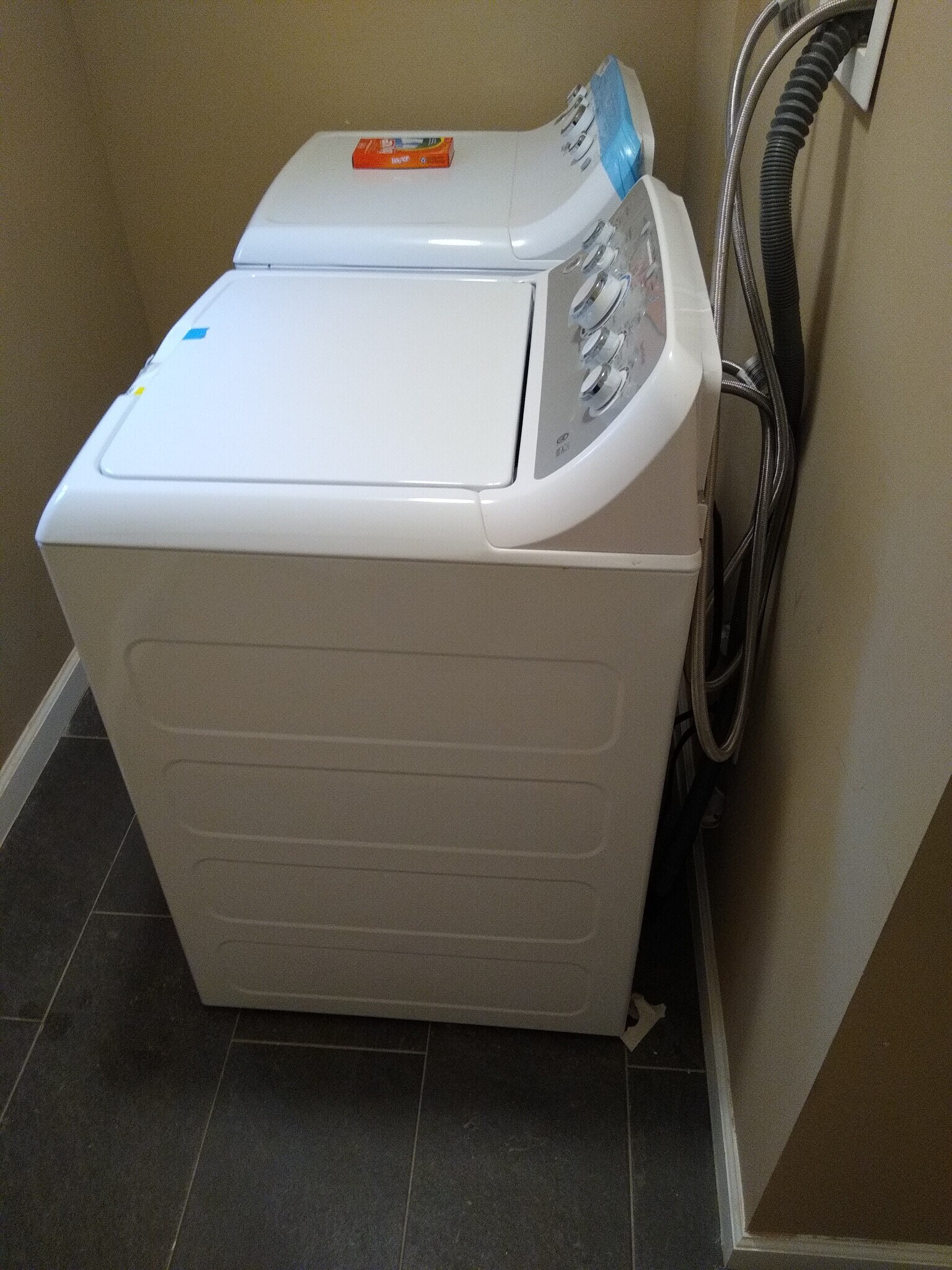 Building Photo - 2054 Ann St