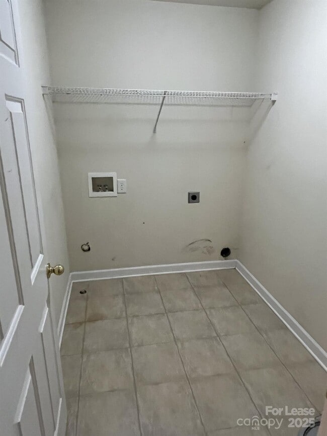 Building Photo - 8619 Delamere Ln