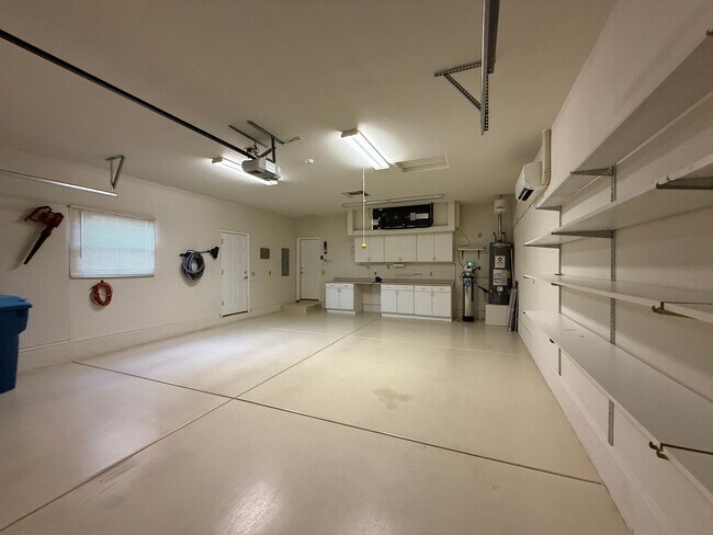 Building Photo - Pending - Long term