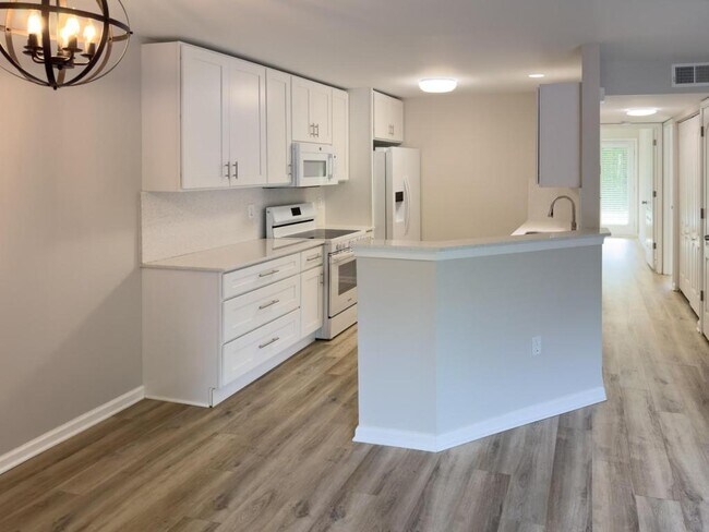 Building Photo - 185 Lindfield Cir