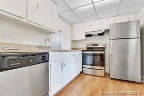 Building Photo - 2 br, 2 bath  - 7600 NW 5th St Unit