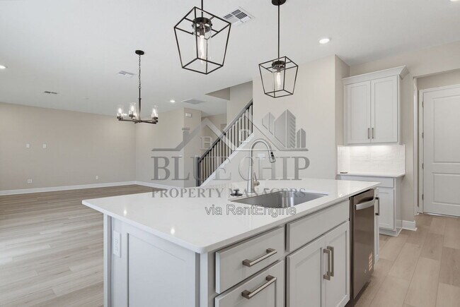 Building Photo - 1129 British Cir