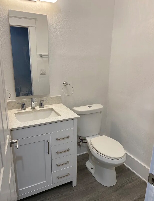 Building Photo - 1208 Lime Ave