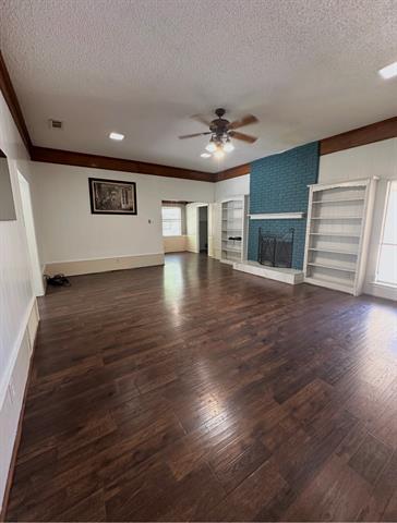 Building Photo - 1121 Goldenrod Dr
