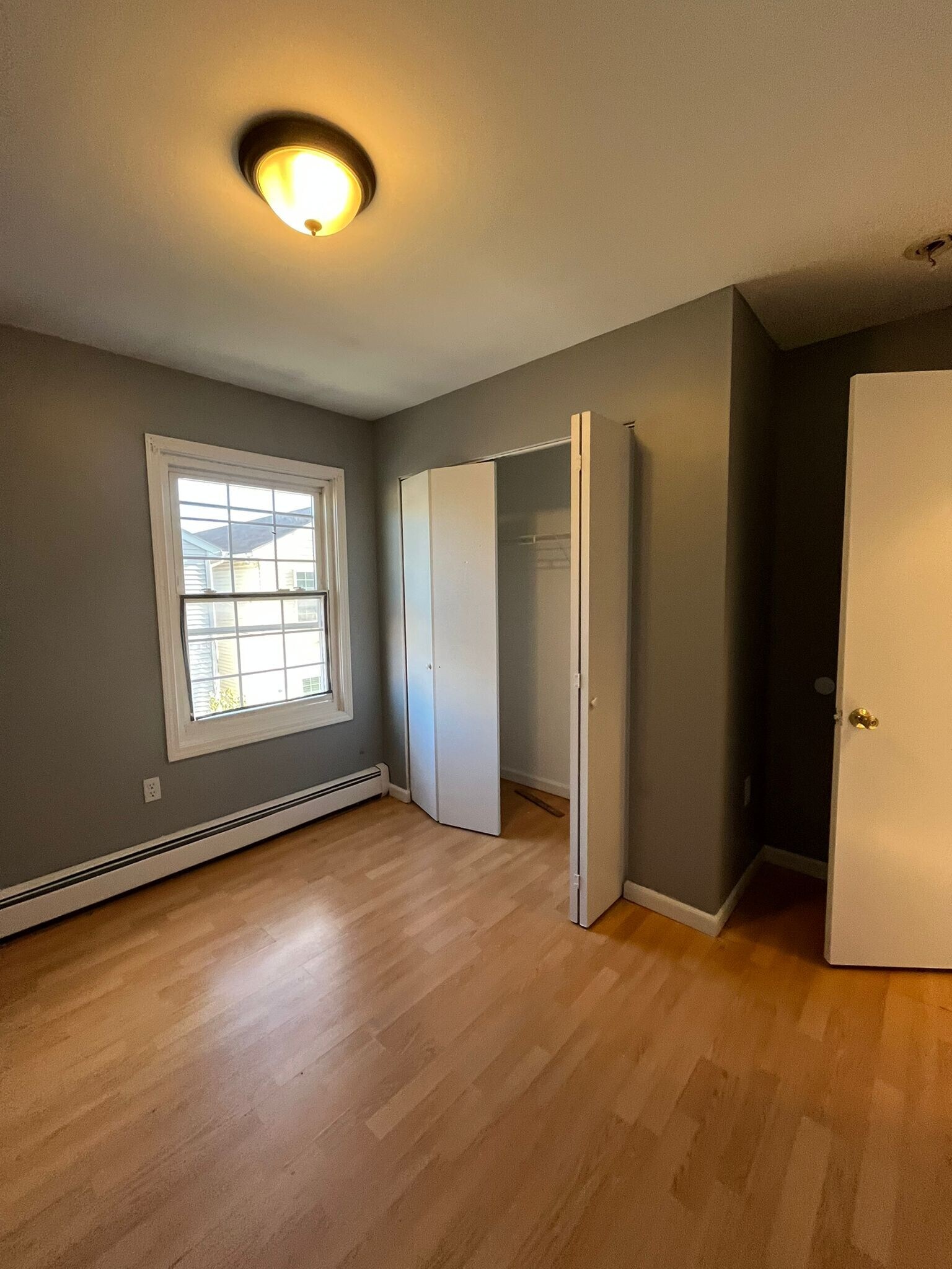 Building Photo - 35 Fairview Ave