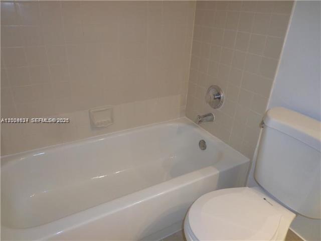 Building Photo - 5200 NW 31st Ave