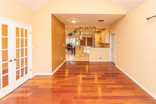 Building Photo - 66 Mulberry Ln