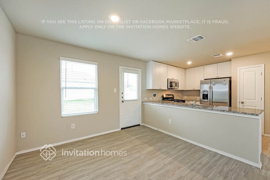 Building Photo - 5606 Basilica Pl
