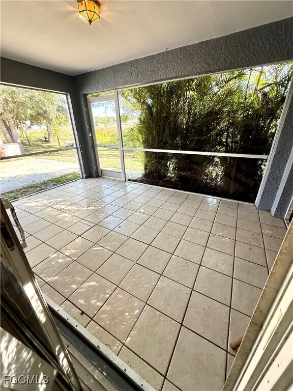 Building Photo - 1116 Calvert Ave