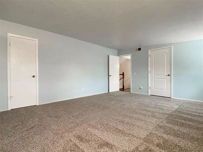 Building Photo - 1316 Dunbarton Dr