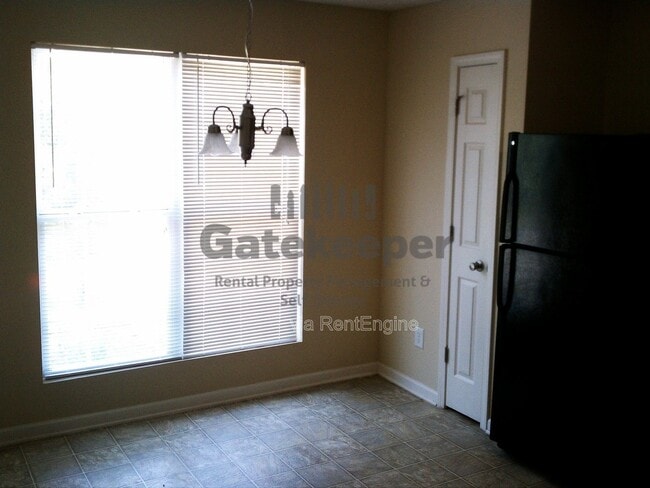 Building Photo - 8422 Carlington Ln