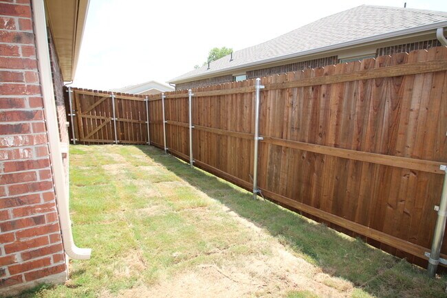 Building Photo - Life is Better by the Lake Gorgeous 3-Bedroom Duplexes in Azle
