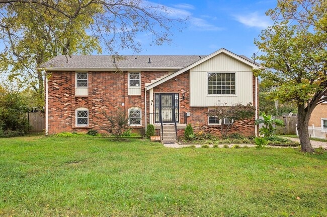 Building Photo - 2909 Cherry Hills Dr