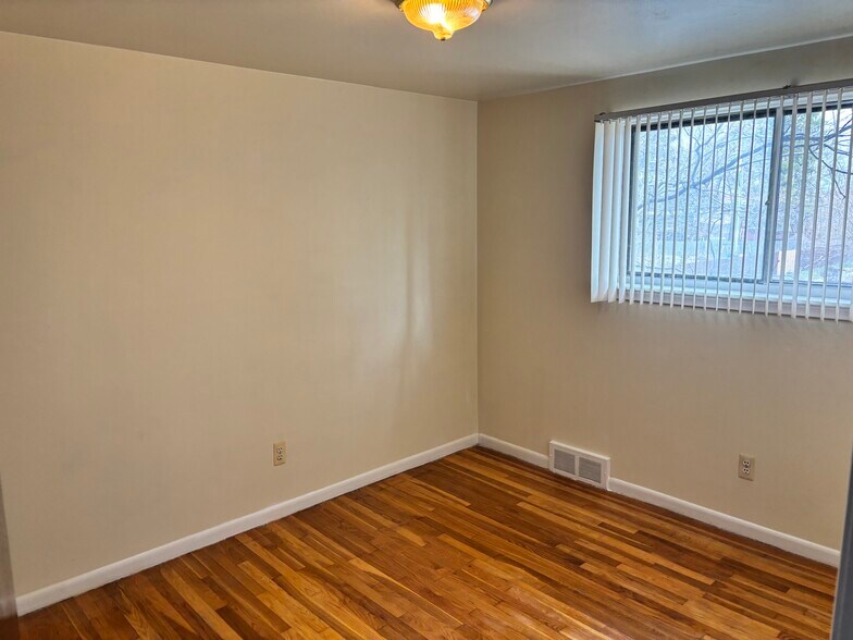 Building Photo - 29156 Tessmer Ct