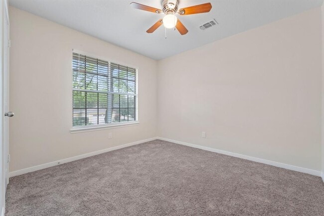Building Photo - 49 W Southfork Pines Cir