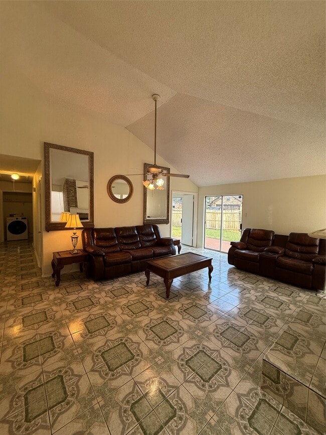 Building Photo - 9011 Ketchwood Dr