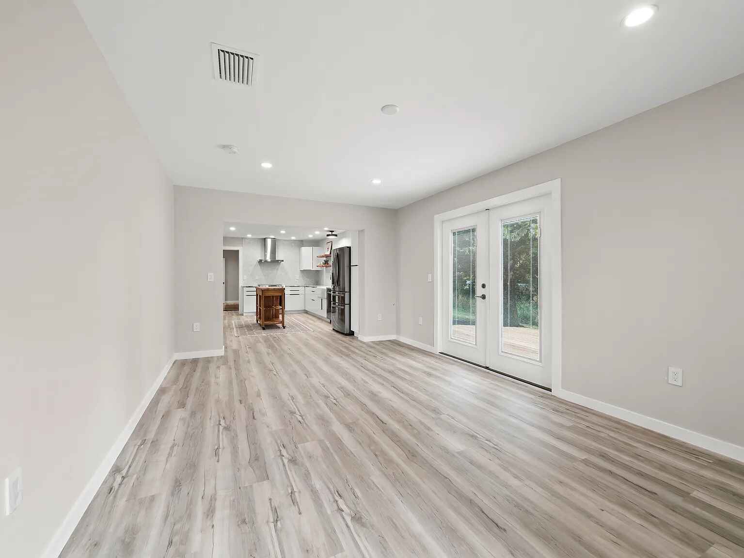 Bonus Room - 3142 Rose St