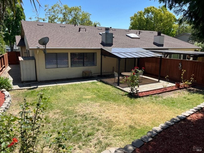 Building Photo - 443 San Marin Dr