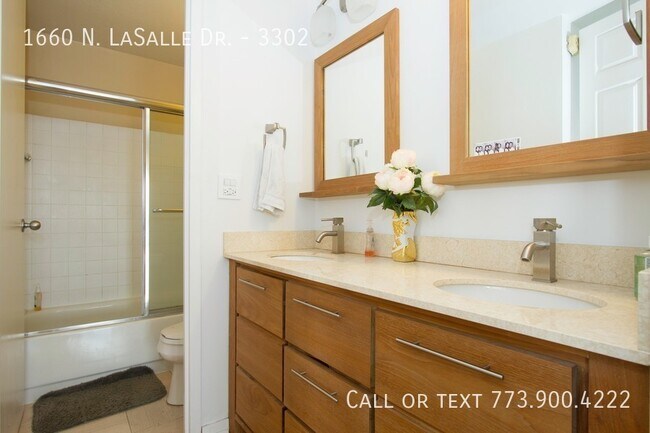 Building Photo - 1660 N La Salle Dr