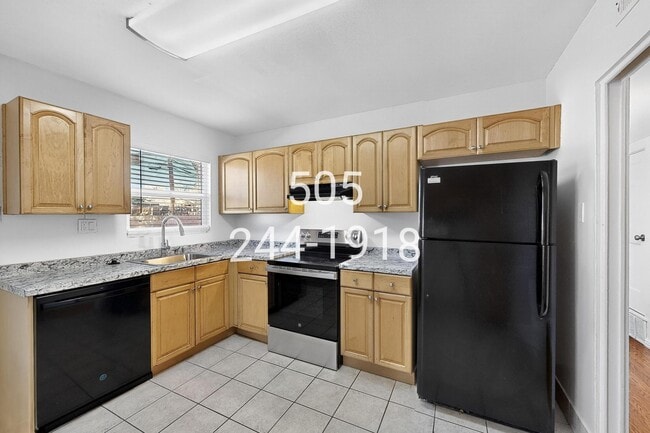 Building Photo - 8503 Menaul Blvd NE