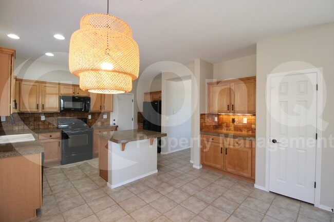 Building Photo - 2633 W Bisbee Way