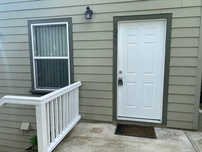 Building Photo - 4041 Georgia St