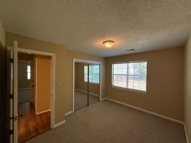 Building Photo - T.R. Lawing Realty Property