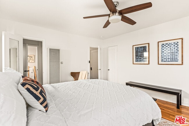 Building Photo - 329 S Reeves Dr