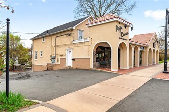 Building Photo - 98 S Main St